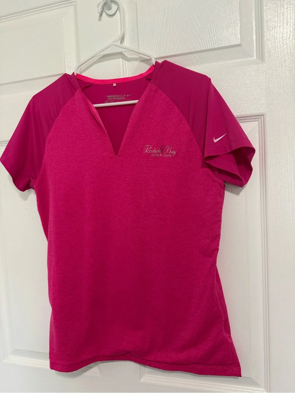 Nike Women’s Pink V-Neck Golf Top